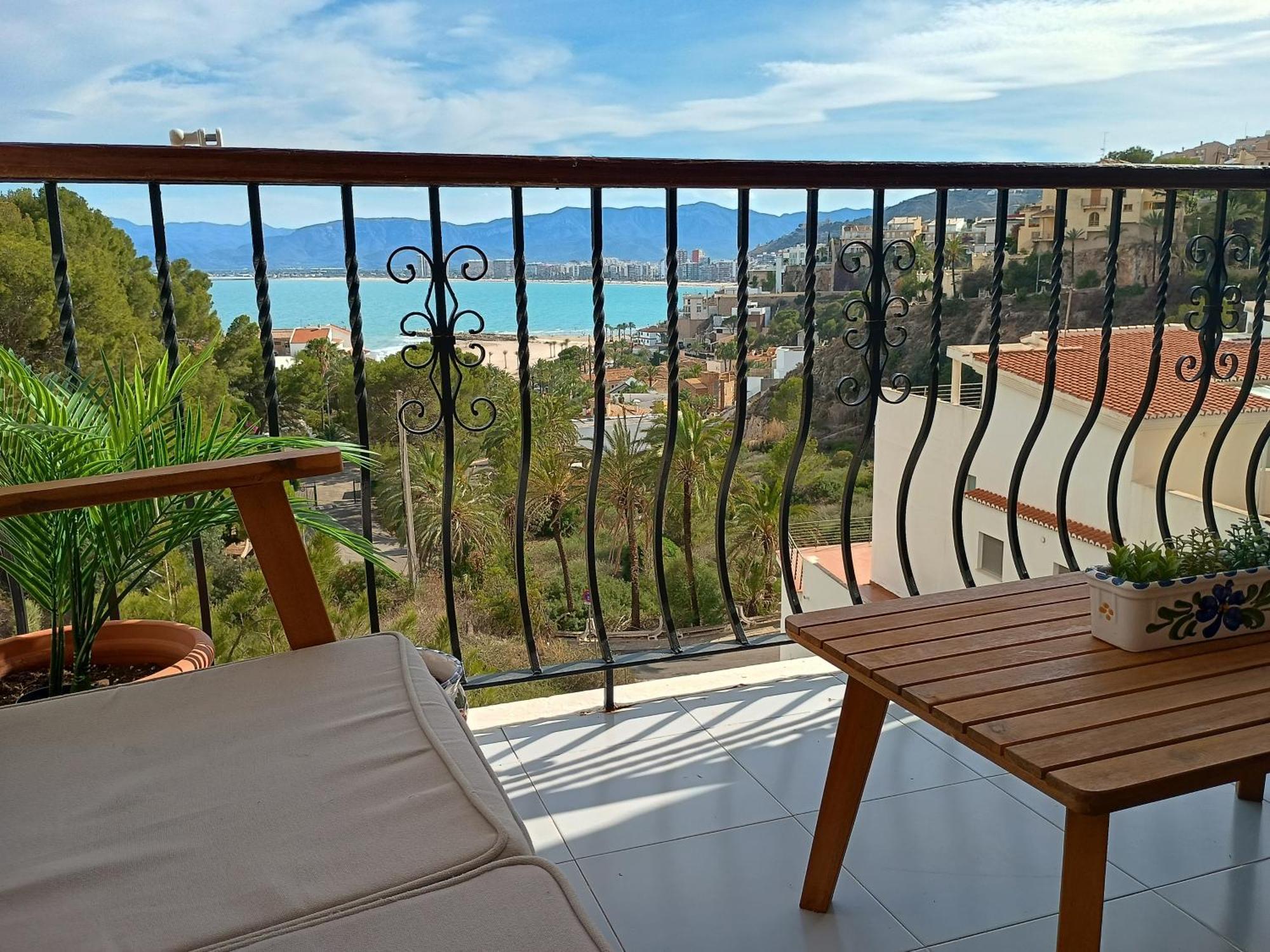 Royal Beach - Appartment With Sea View & Terrace Фаро-де-Кульера Экстерьер фото